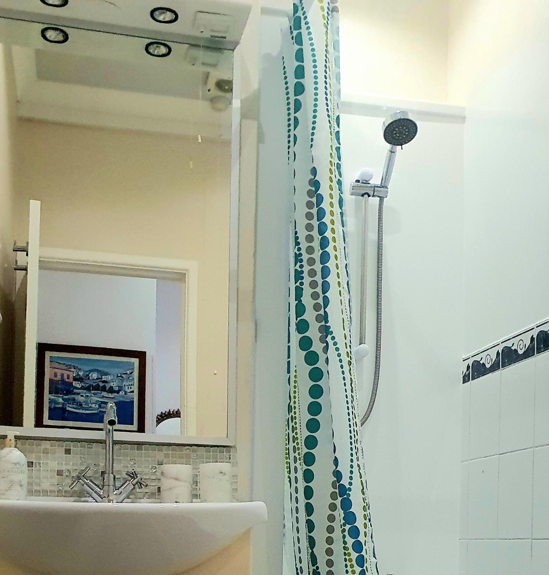 A Beautiful Apartment With Stunning Sea Views & Private Balcony Борнмут Екстер'єр фото