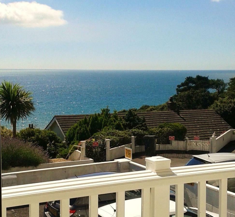 A Beautiful Apartment With Stunning Sea Views & Private Balcony Борнмут Екстер'єр фото